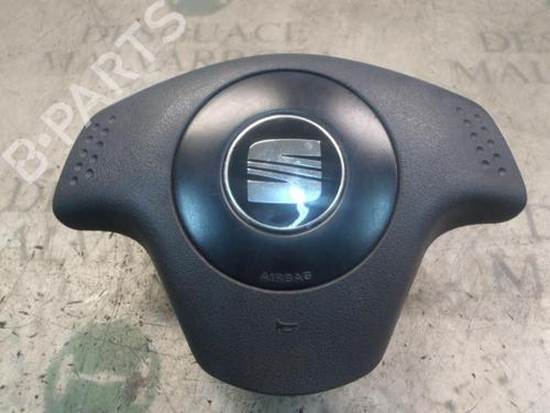 Used Driver airbag SEAT IBIZA III (6L1) 1.4 16V (75 hp) 3800766