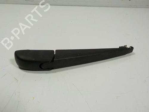 Used Rear windshield wiper arm Rear windshield wiper arm 13385596 13385596