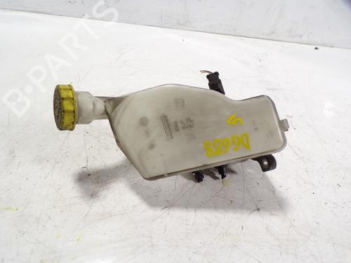 Used Brake master cylinder Brake master cylinder PEUGEOT 208 I (CA_, CC_) 1.2 VTI 82 (82 hp) 7637461 7637461