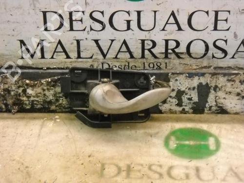 Used Front left interior door handle Front left interior door handle FIAT PUNTO (188_) 1.4 (188AXM1A, 188BXM1A) (97 hp) 3771208 3771208