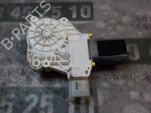 Used Right rear window motor Right rear window motor BMW 5 Touring (F11) 520 d (190 hp) 4002227 4002227