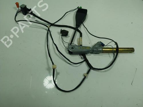 Used Front left belt tensioner Front left belt tensioner 17920542 17920542