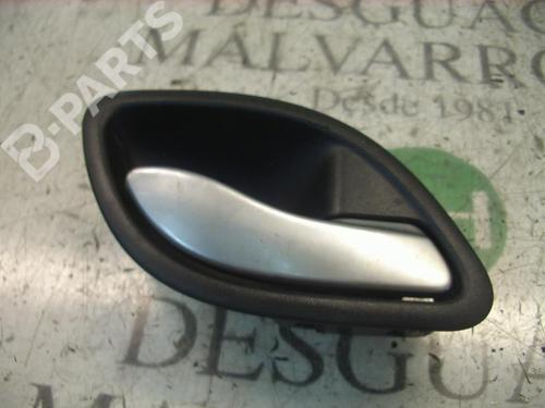 Used Rear right interior door handle Rear right interior door handle RENAULT LAGUNA II (BG0/1_) 2.0 16V (BG00, BG0K, BG0P, BG0W) (135 hp) 3760576 3760576