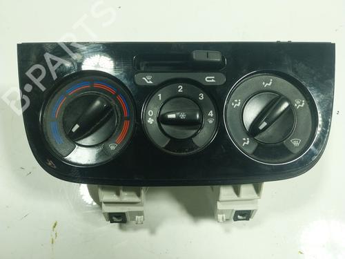 Used Climate control FIAT QUBO (225_) 1.3 D Multijet (225AXE1A, 225CXE1A, 225AXH1A, 225AXL1A,... (95 hp) 16716772