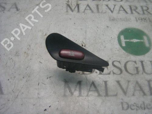 Used Warning switch Warning switch PEUGEOT 406 (8B) 2.0 HDI 110 (109 hp) 3745815 3745815