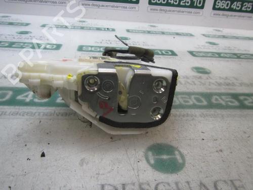 Used Front right lock HONDA CIVIC VIII Hatchback (FN, FK) [2005-2012]  3875448