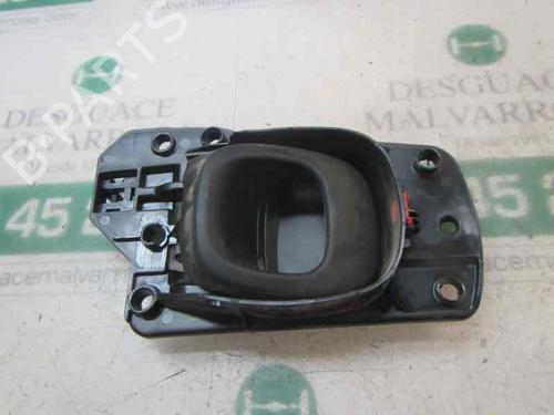 Used Front right interior door handle Front right interior door handle FIAT PANDA (312_, 319_) 1.2 (312PXA1A) (69 hp) 3877453 3877453