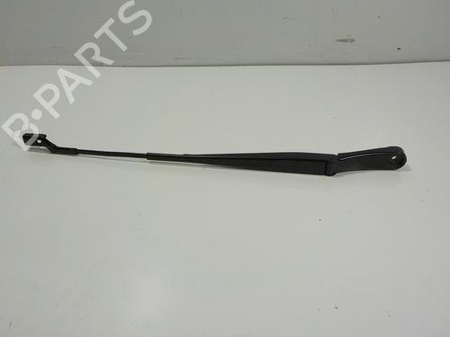 Used Front windshield wiper arm Front windshield wiper arm 12110348 12110348
