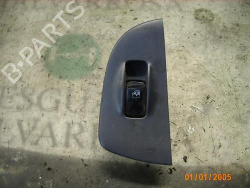 Used Right rear window switch HYUNDAI ELANTRA III Saloon (XD) 2.0 CRDi (113 hp) 3746893