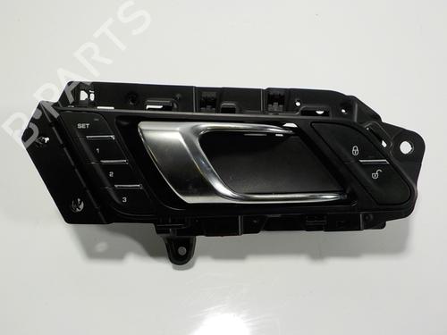 front-right-interior-door-handle-porsche-macan-95b-30-s-95b837020-95b959856-2014-12137973 main image