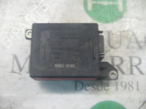 Used Electronic module MERCEDES-BENZ 124 Saloon (W124) [1984-1993]  3771145