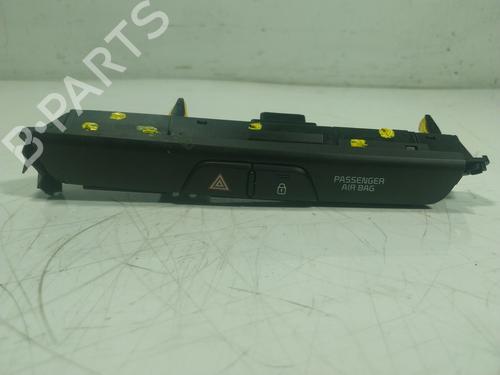 Used Warning switch Warning switch KIA STONIC (YB) 1.6 CRDi (116 hp) 17805034 17805034