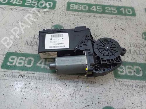 Used Right rear window motor Right rear window motor 4897463 4897463