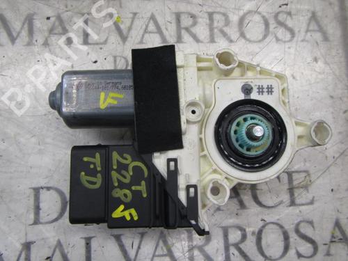 Rudehejsemotor bagstkærm højre SEAT ALTEA (5P1) [2004-2015]  3830661
