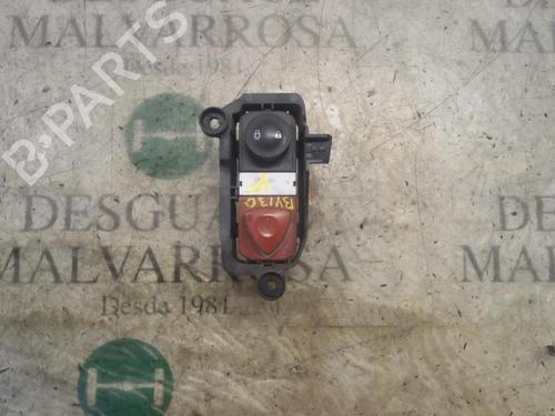 Used Warning switch Warning switch RENAULT SCÉNIC II (JM0/1_) [2003-2010] 3806006 3806006