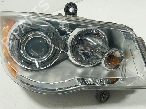 Used Right headlight Right headlight CHRYSLER GRAND VOYAGER V (RT) 2.8 CRD (163 hp) 33325860 33325860