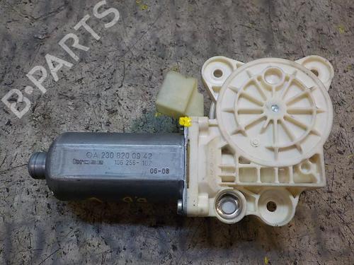 Portierruitmotor rechtsvoor MERCEDES-BENZ CLK (C209) CLK 280 (209.354) (231 hp) 3998317
