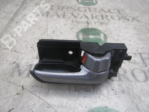 Used Front right interior door handle Front right interior door handle SUZUKI SWIFT III (MZ, EZ) 1.3 DDiS (RS413D) (69 hp) 3836969 3836969