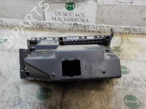Glove box RENAULT CLIO III (BR0/1, CR0/1) 1.2 16V (BR02, BR0J, BR11, CR02, CR0J, CR11) | BP3853771C95 