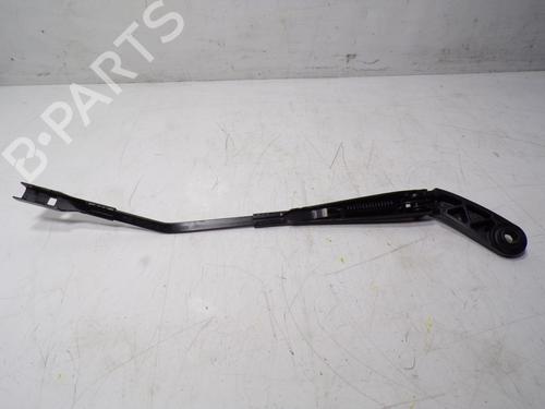 Used Front windshield wiper arm AUDI A1 Sportback (GBA) 35 TFSI (150 hp) 10089260