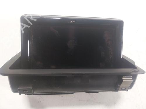 Used Display monitor AUDI A1 Sportback (8XA, 8XF) 1.0 TFSI (95 hp) 17648214
