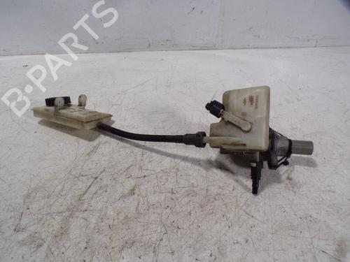 Used Brake master cylinder Brake master cylinder FORD C-MAX II (DXA/CB7, DXA/CEU) [2010-2019] 8286272 8286272