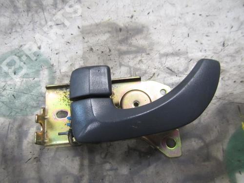 Used Front left interior door handle Front left interior door handle KIA SORENTO I (JC) 2.5 CRDi 4WD (140 hp) 3826787 3826787