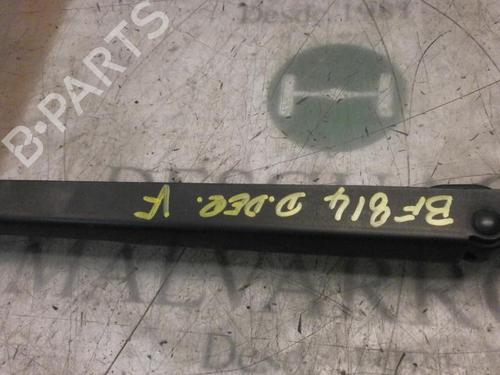 Front windshield wiper arm NISSAN PRIMERA Hatchback (P12) 2.2 Di | BP3785821C143 