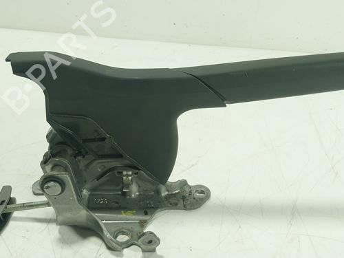 Used Hand brake Hand brake PEUGEOT 2008 II (UD_, US_, UY_, UJ_, UR_, UC_) 1.2 PureTech 100 (USHNK) (101 hp) 27468007 27468007