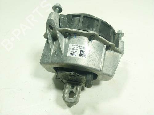 Used Engine mount Engine mount BMW 4 Convertible (G23, G83) 420 i (184 hp) 24575029 24575029