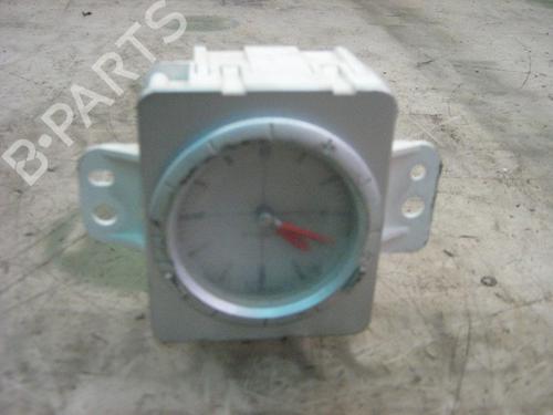 Used Switch Switch MITSUBISHI OUTLANDER I (CU_W) 2.0 (CU2W) (136 hp) 3743927 3743927