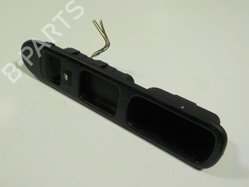 Used Right front window switch Right front window switch PEUGEOT 307 (3A/C) 1.6 HDi (90 hp) 17029279 17029279