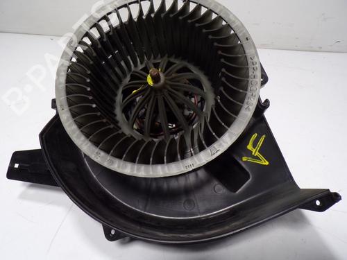 Used Heater blower motor SKODA RAPID (NH3, NK3, NK6) 1.6 TDI (105 hp) 12124210