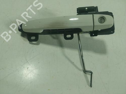 Used Front left exterior door handle Front left exterior door handle 17756637 17756637