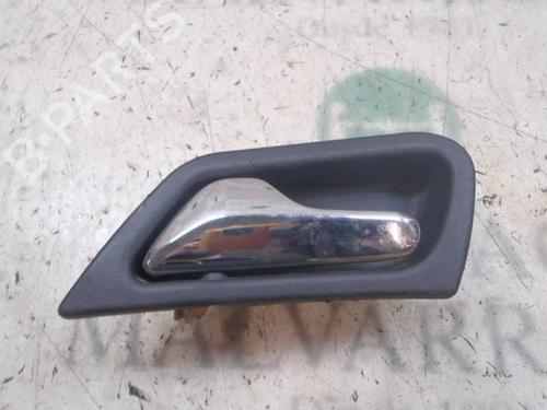 Used Front left interior door handle Front left interior door handle MERCEDES-BENZ C-CLASS (W203) C 180 (203.035) (129 hp) 3819173 3819173