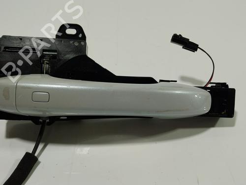 front-left-exterior-door-handle-renault-arkana-i-lcm_-ldn_-2019-33057699 main image