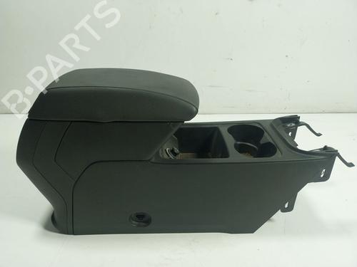 Used Armrest / Center console Armrest / Center console SEAT LEON (5F1) [2012-2021] 16686667 16686667