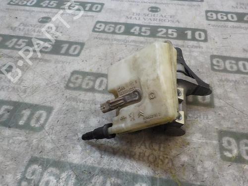 Used Brake master cylinder CITROËN C4 Grand Picasso I (UA_) [2006-2013]  3860191