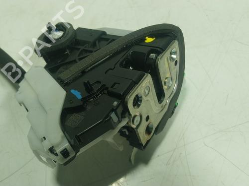 Rear right lock NISSAN JUKE (F15) 1.6 825006PE0C | 825006PE0C