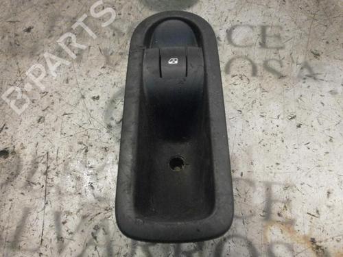 Used Right rear window switch RENAULT MEGANE II (BM0/1_, CM0/1_) 1.9 dCi (BM0G, CM0G) (120 hp) 3776972