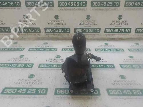Used Gear lever DACIA DOKKER MPV (KE_) 1.6 LPG (83 hp) 7412049