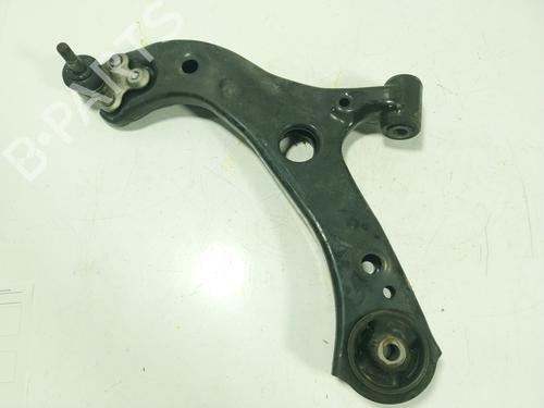 Used Left front suspension arm Left front suspension arm TOYOTA COROLLA Hatchback (_E21_, _EA1_, _EH1_) 1.8 Hybrid (ZWE211) (98 hp) 33534684 33534684