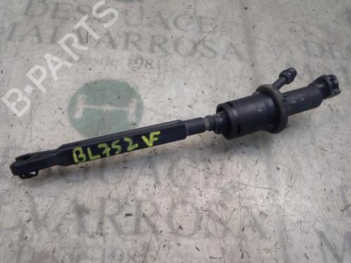Used Clutch slave cylinder CITROËN C4 I (LC_) [2004-2014]  14268607