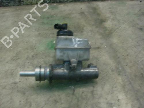 Used Brake master cylinder Brake master cylinder RENAULT MASTER II Van (FD) 2.2 dCI 90 (FD0G, FD0N, FD2G, FD2N, FD3G, FD3N) (90 hp) 4007447 4007447