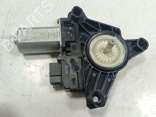 Used Right rear window motor Right rear window motor MERCEDES-BENZ C-CLASS (W205) C 220 BlueTEC / d (205.002, 205.004) (170 hp) 39642875 39642875
