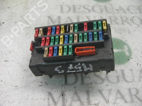 Used Fuse box Fuse box 4032517 4032517