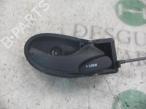 Højre bagtil invendig håndtag FORD FOCUS I (DAW, DBW) 1.8 TDCi (115 hp) 3791421