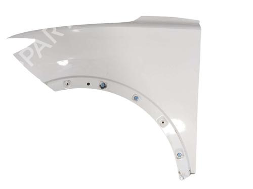 Used Left front fenders Left front fenders 38324567 38324567