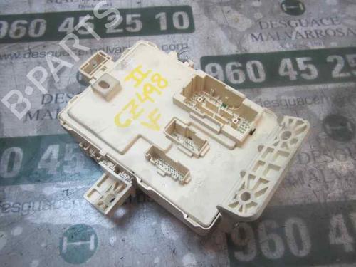 Used Fuse box Fuse box HYUNDAI TUCSON (TL, TLE) 1.7 CRDi (116 hp) 3863232 3863232