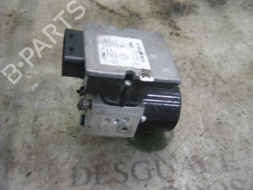 Used ABS pump LANCIA YPSILON (843_) 1.3 JTD (843.AXD11, 843.AXD1A) (70 hp) 4030369